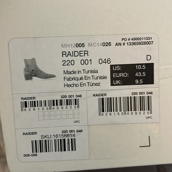 Studded Suede Boots 🥾 - Picture 9 of 9